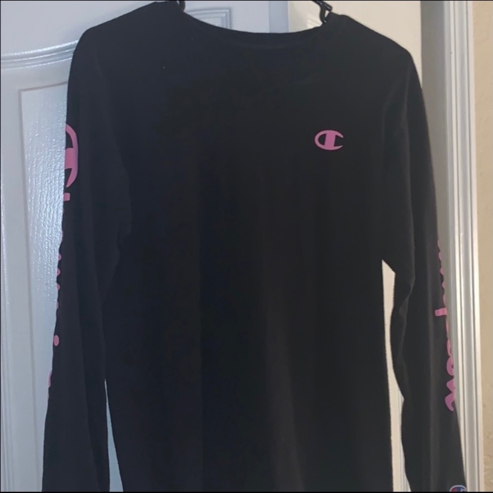 Black and pink long sleeve champion shirt